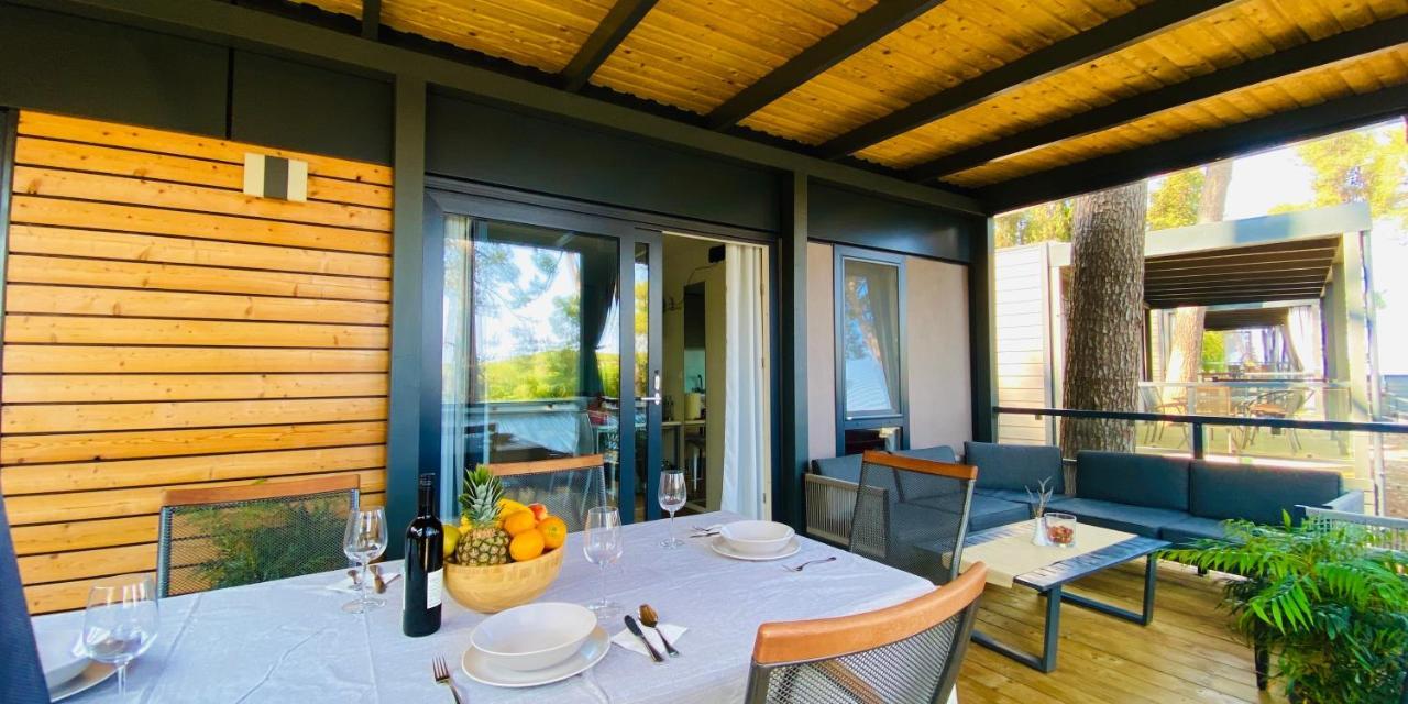 Mobile Home Lidano, Kamp Porton Biondi Rovinj Exterior photo
