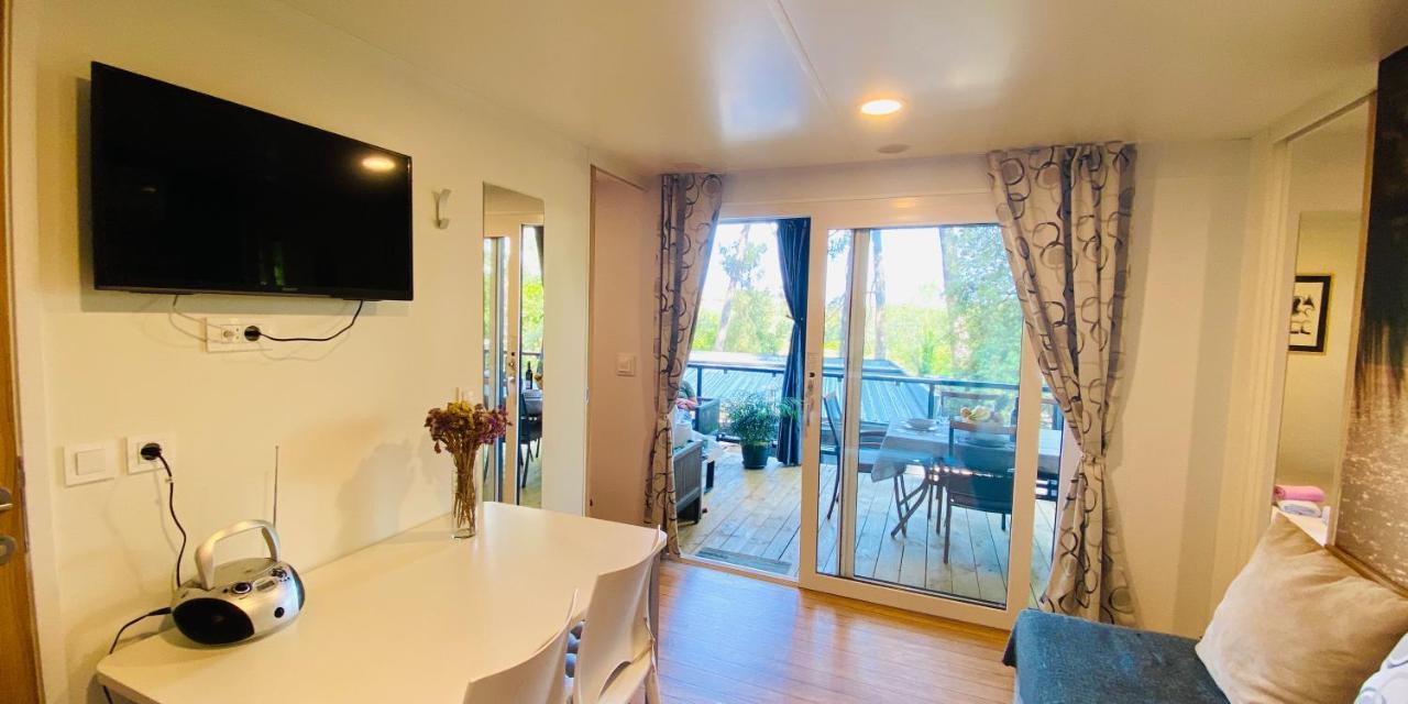 Mobile Home Lidano, Kamp Porton Biondi Rovinj Exterior photo